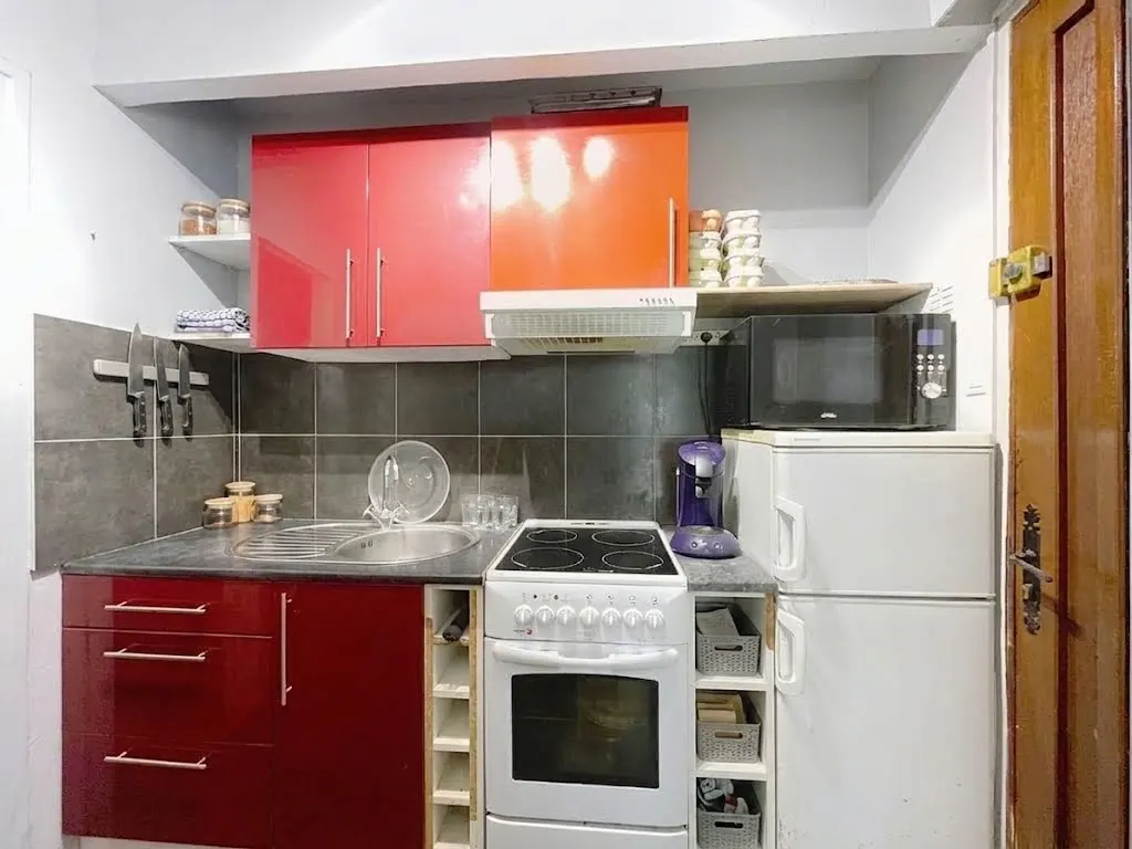 Cuisine fonctionnelle à rafraîchir